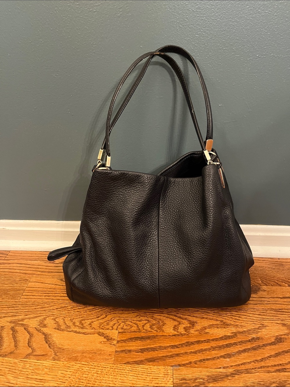 Coach Phoebe Shoulder Bag Dark Blue Pebbled Leather Handbag F34495 with COA